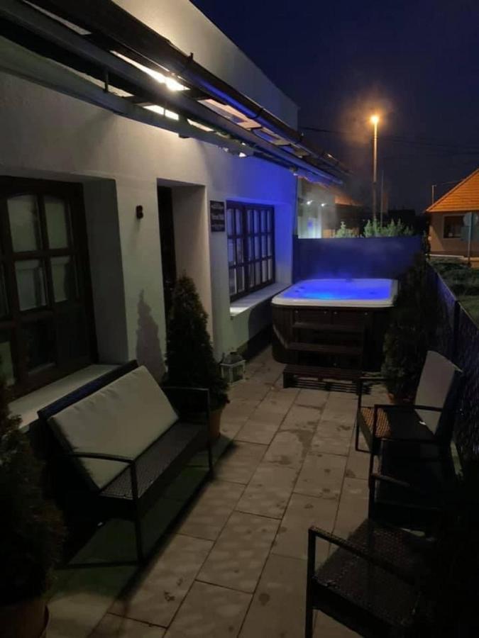 Varosi Idill * Veszprem