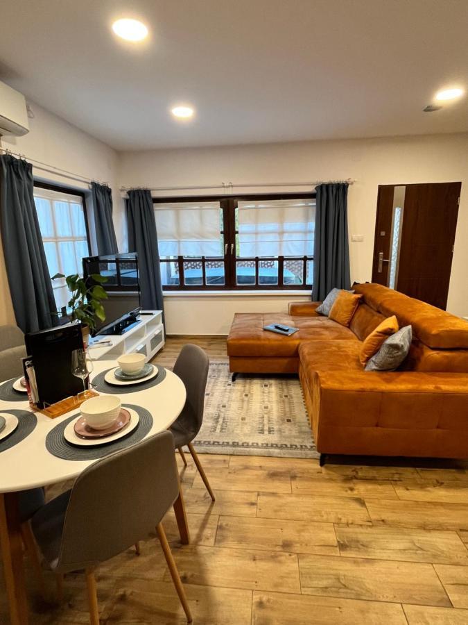 Apartment Varosi Idill *